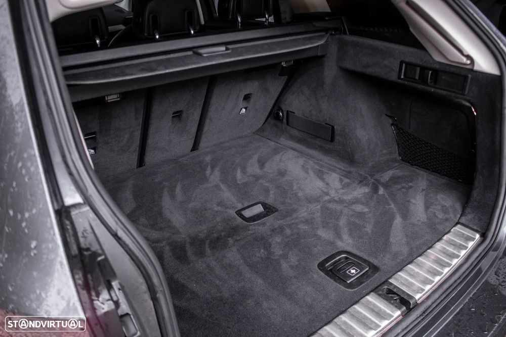 BMW 320 d Advantage Auto - 32