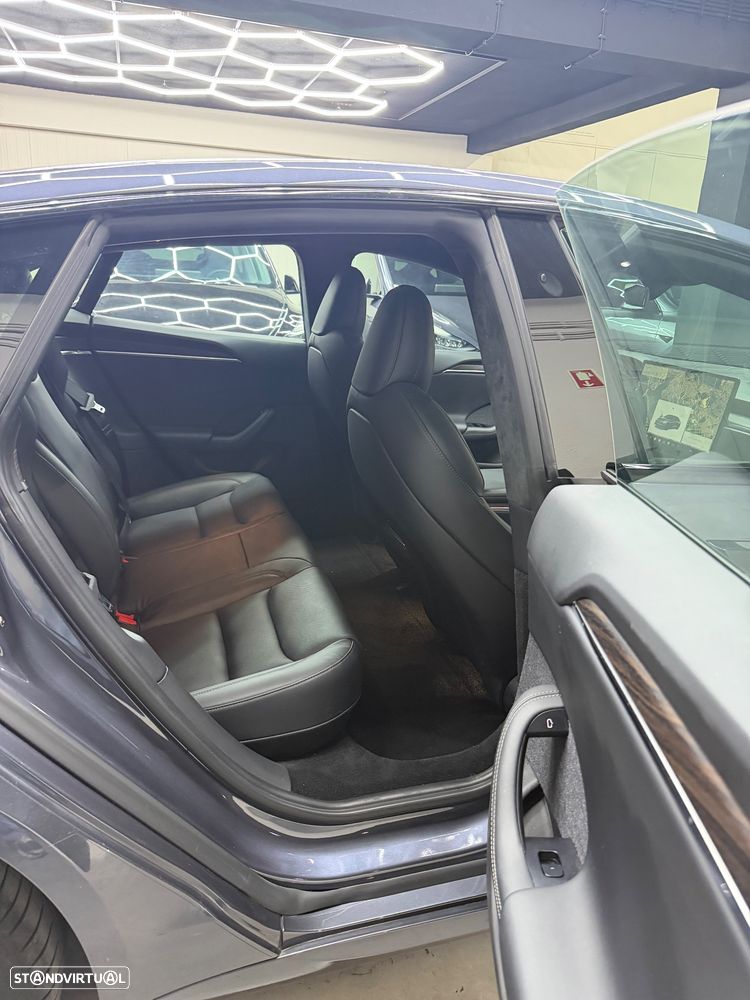 Tesla Model S Long Range - 7