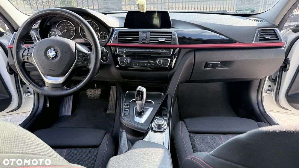 BMW Seria 3 318i Sport Line - 14