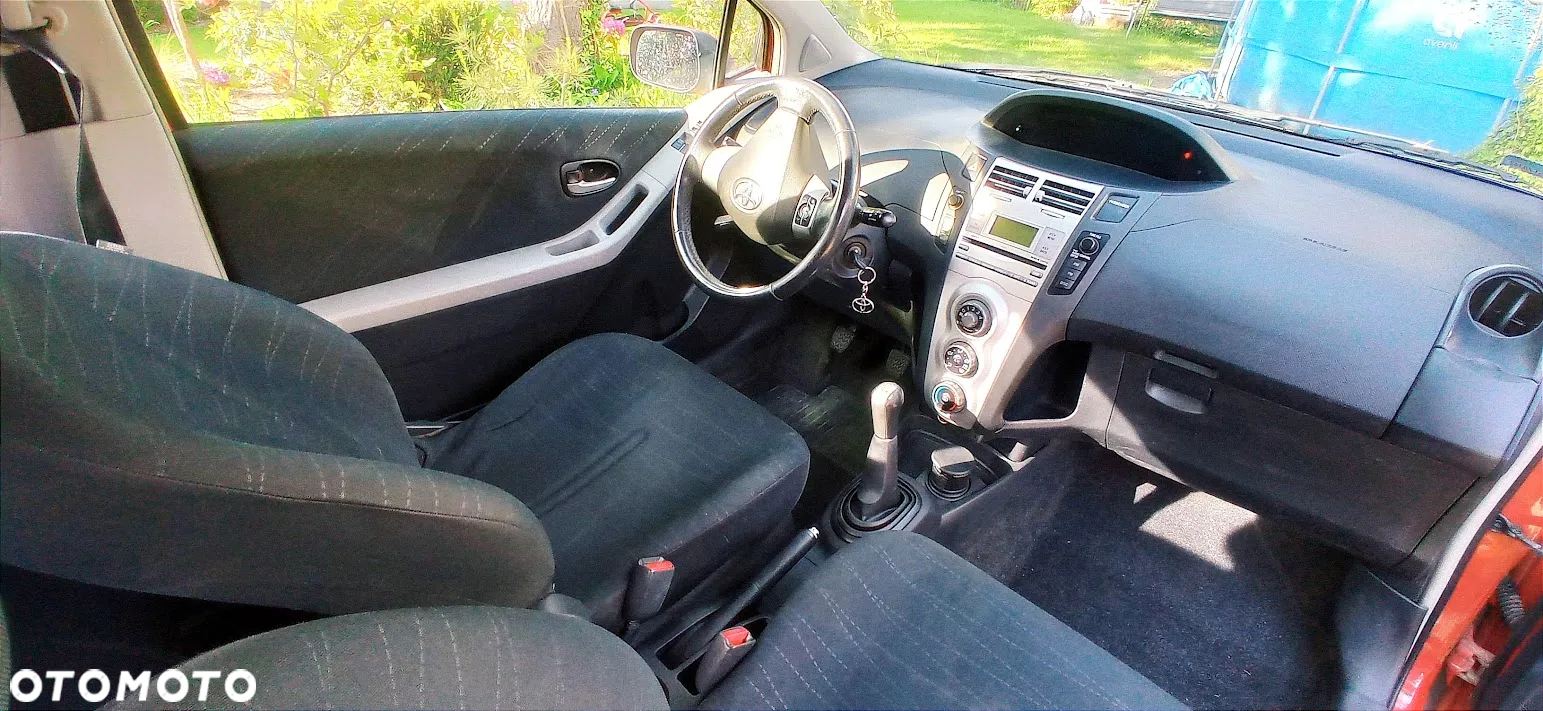 Toyota Yaris 1.4 D-4D - 9