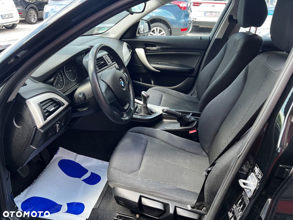 BMW Seria 1 116i - 5