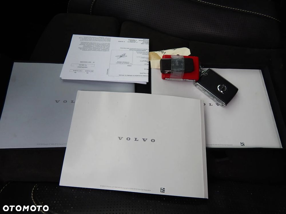 Volvo XC 40 T4 AWD R-Design - 21