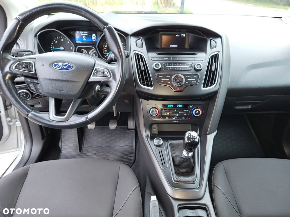 Ford Focus 1.5 TDCi Trend - 19