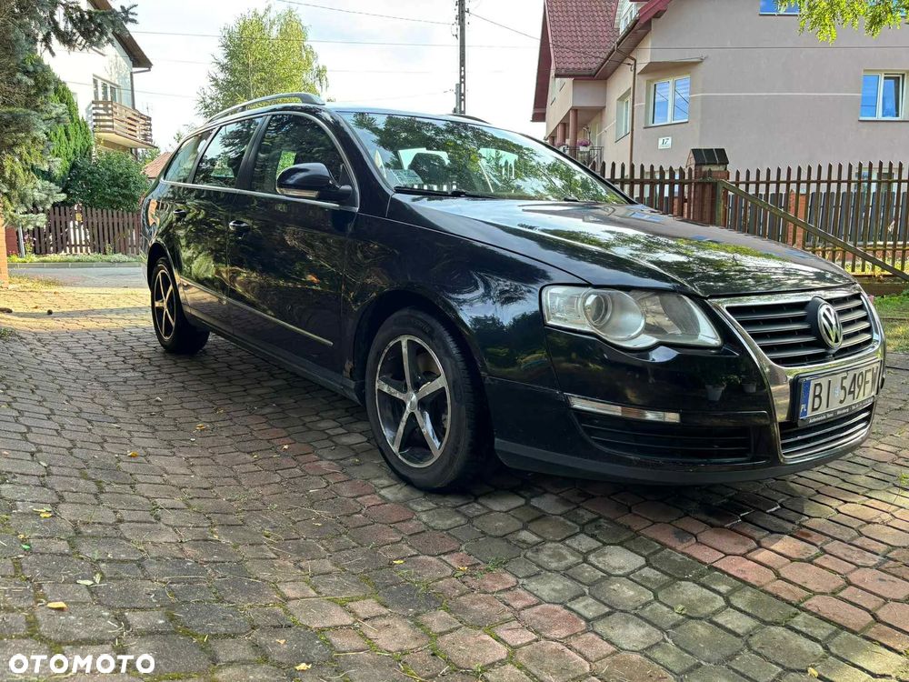 Volkswagen Passat 2.0 TDI Comfortline - 11