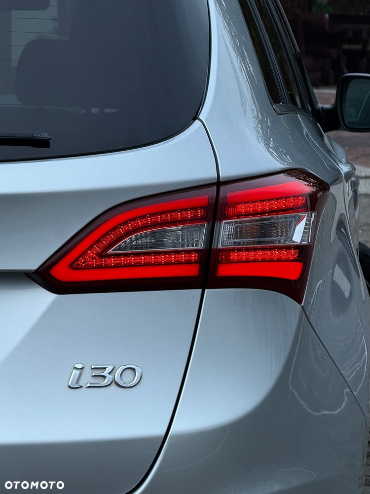 Hyundai i30 Kombi 1.6 GDi DCT Passion - 23