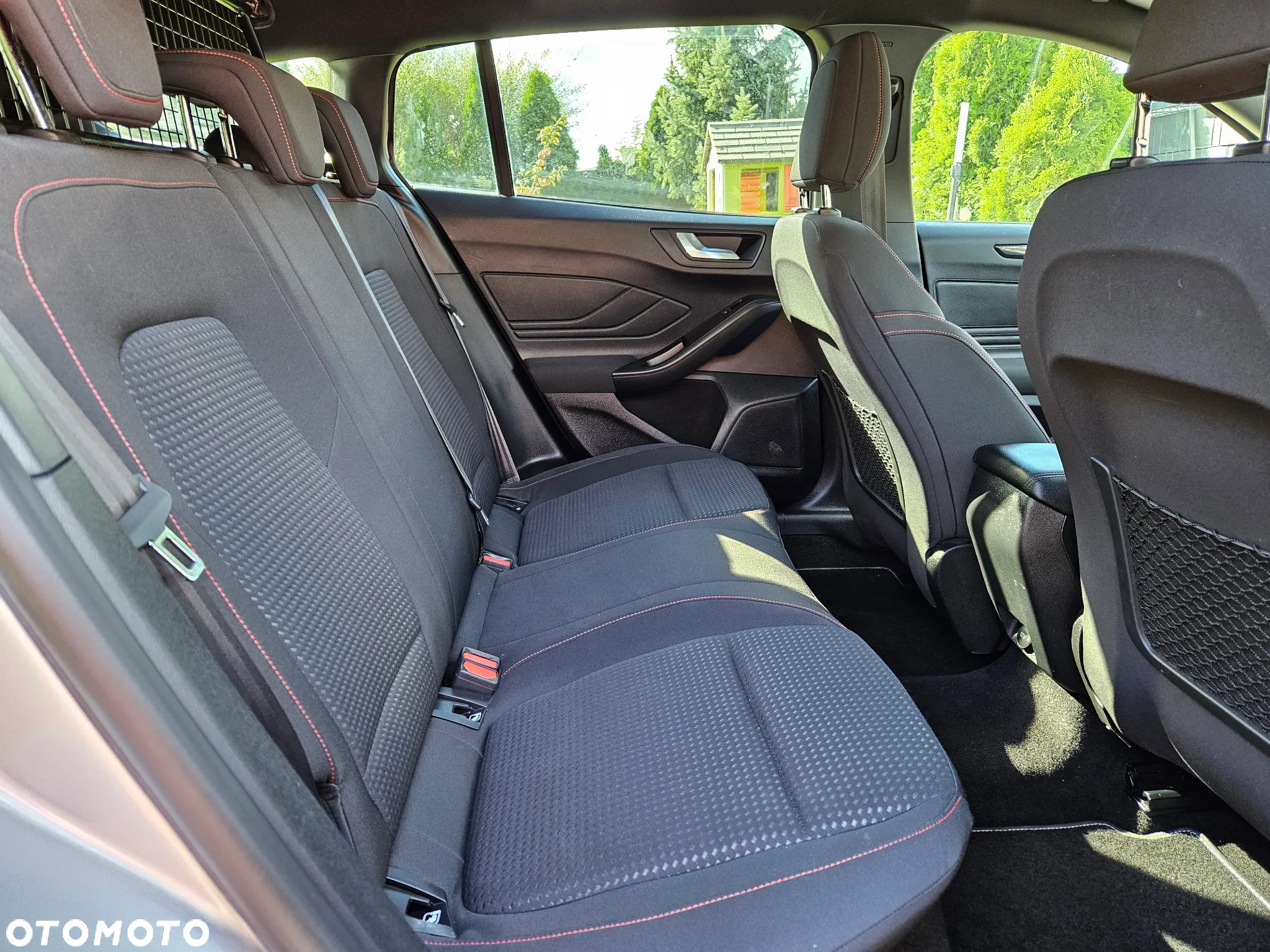 Ford Focus 2.0 EcoBlue ST-Line - 14