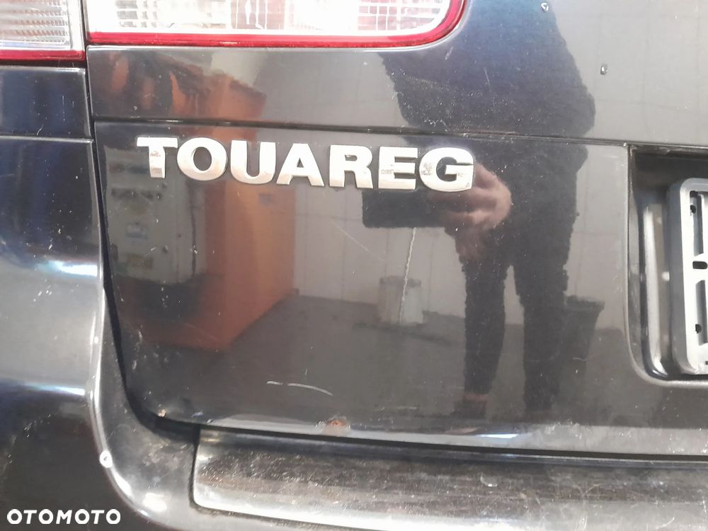 VW TOUAREG KLAPA BAGAŻNIKA TYLNY TYŁ KOLOR: LC9Z - 10