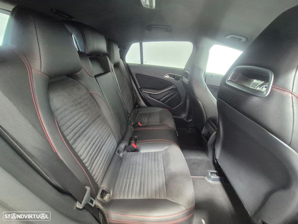 Mercedes-Benz CLA 200 d Shooting Brake AMG Line Aut. - 24