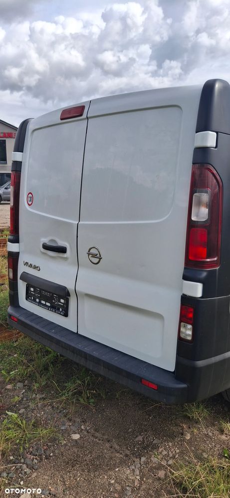 Opel Vivaro - 19