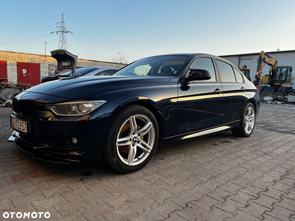 BMW Seria 3 320d - 16