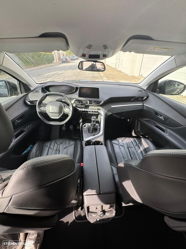 Peugeot 5008 1.5 BlueHDi Allure - 18