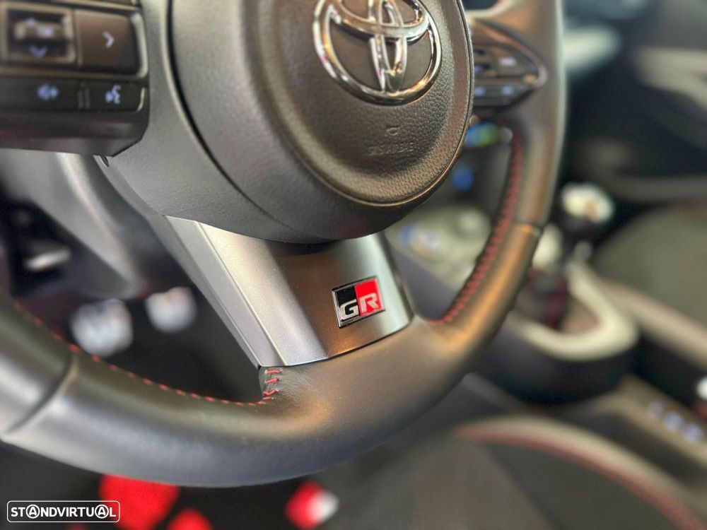 Toyota GR Yaris - 12