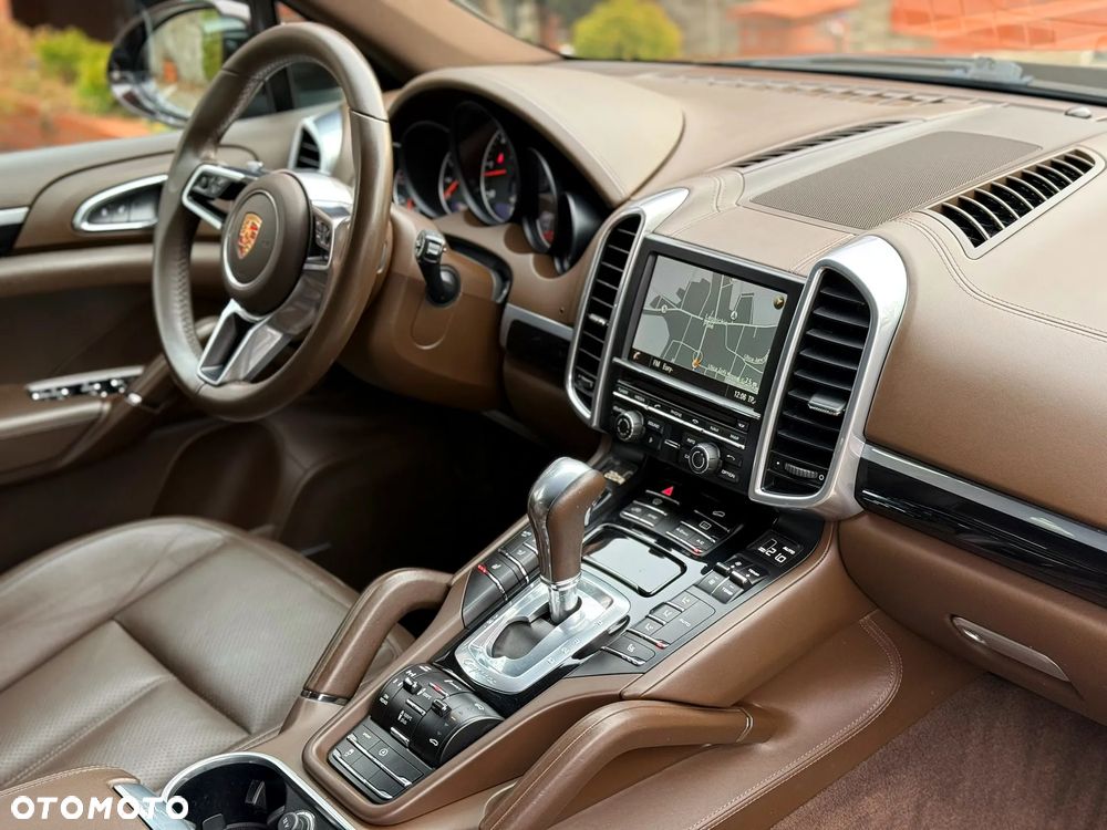 Porsche Cayenne Diesel - 25