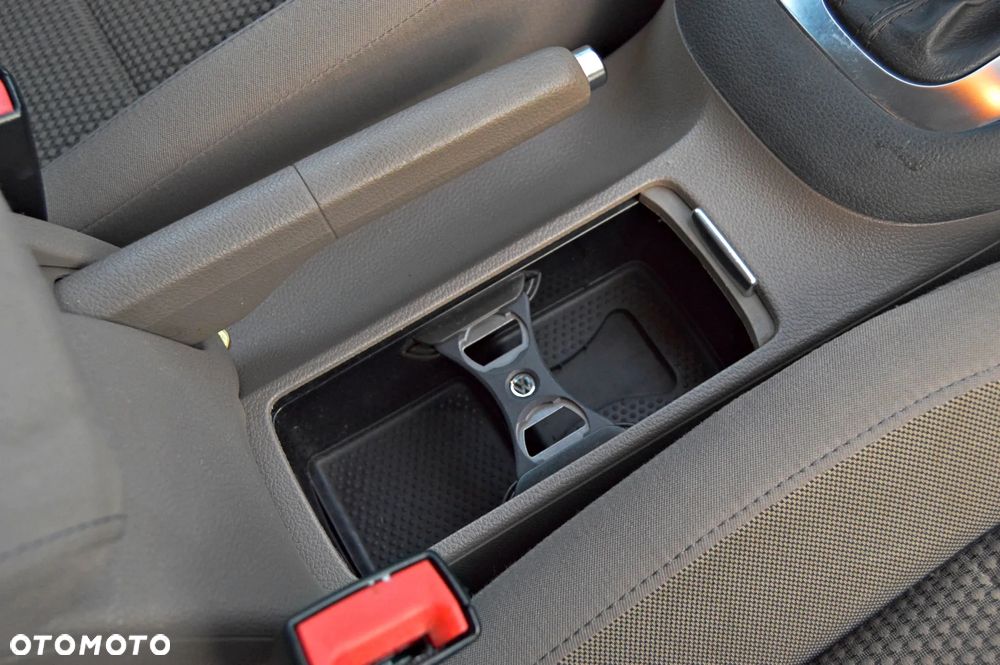 Volkswagen Golf 1.4 TSI Comfortline DSG - 21