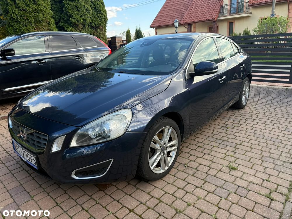 Volvo S60 D3 Momentum - 1