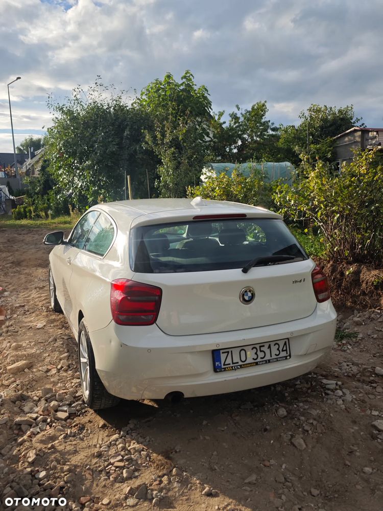 BMW Seria 1 114i - 5