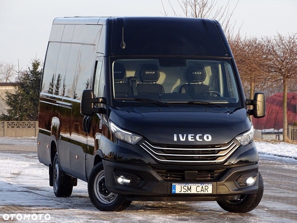 Iveco Daily 35S18 L4H2 3.0 180 Hi-MATIC FULL LED Blaszak Furgon UNIKAT!! JAK NOWY!! Salon PL 1 Wł.!! - 2