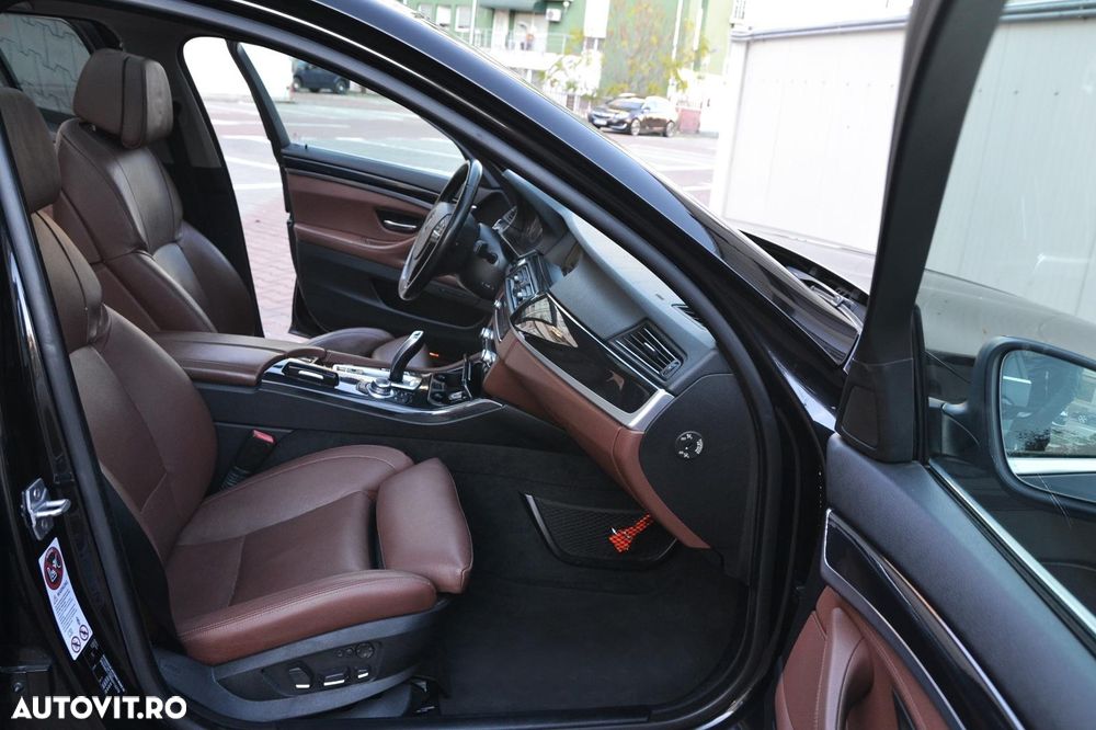 BMW Seria 5 520d Touring Aut. Luxury Line - 14
