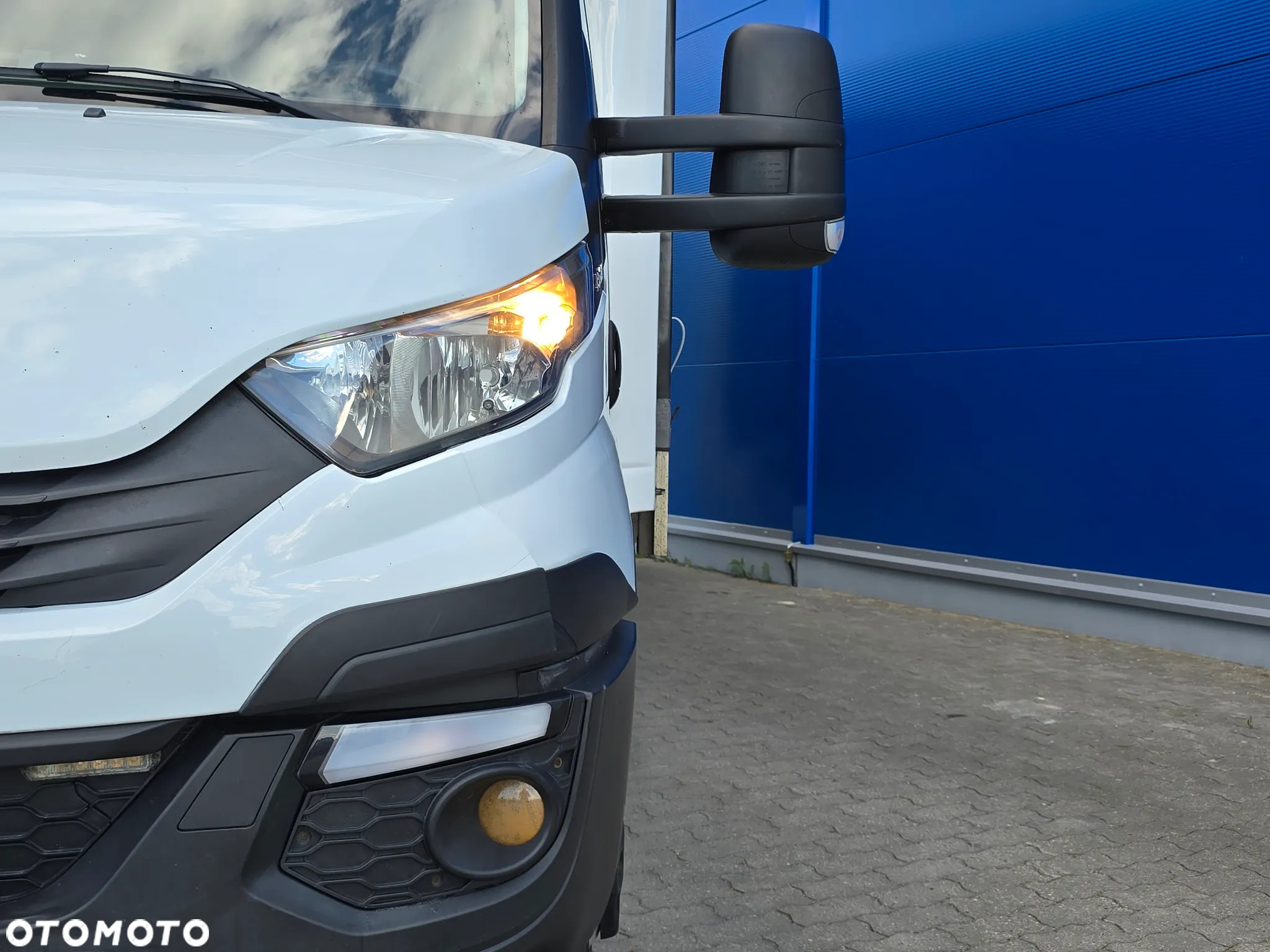 Iveco 50C/35 180KM - 25