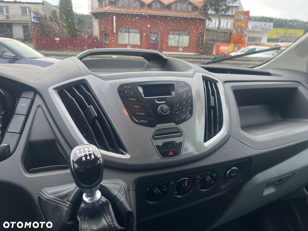 Ford Transit - 11