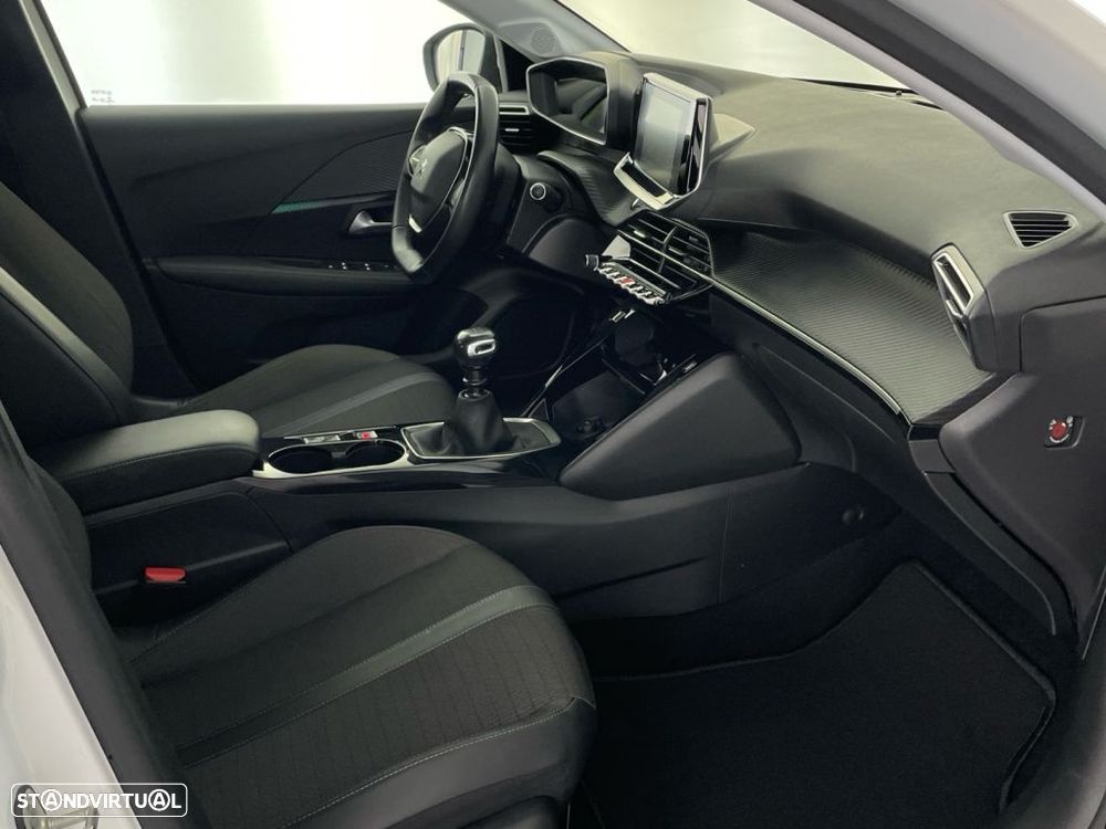 Peugeot 208 1.2 PureTech Allure - 22