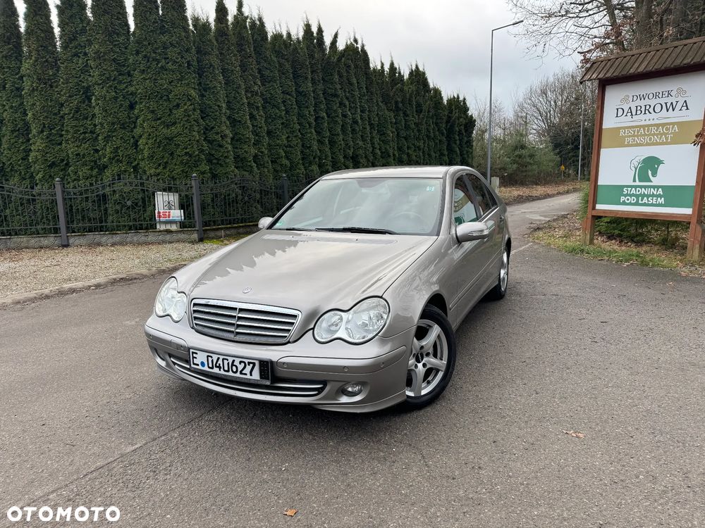Mercedes-Benz Klasa C 220 CDI Automatik Elegance Sport Edition - 4