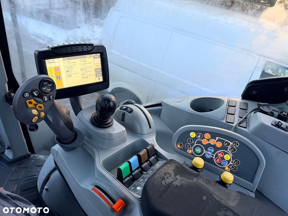 New Holland T7.260 - 16