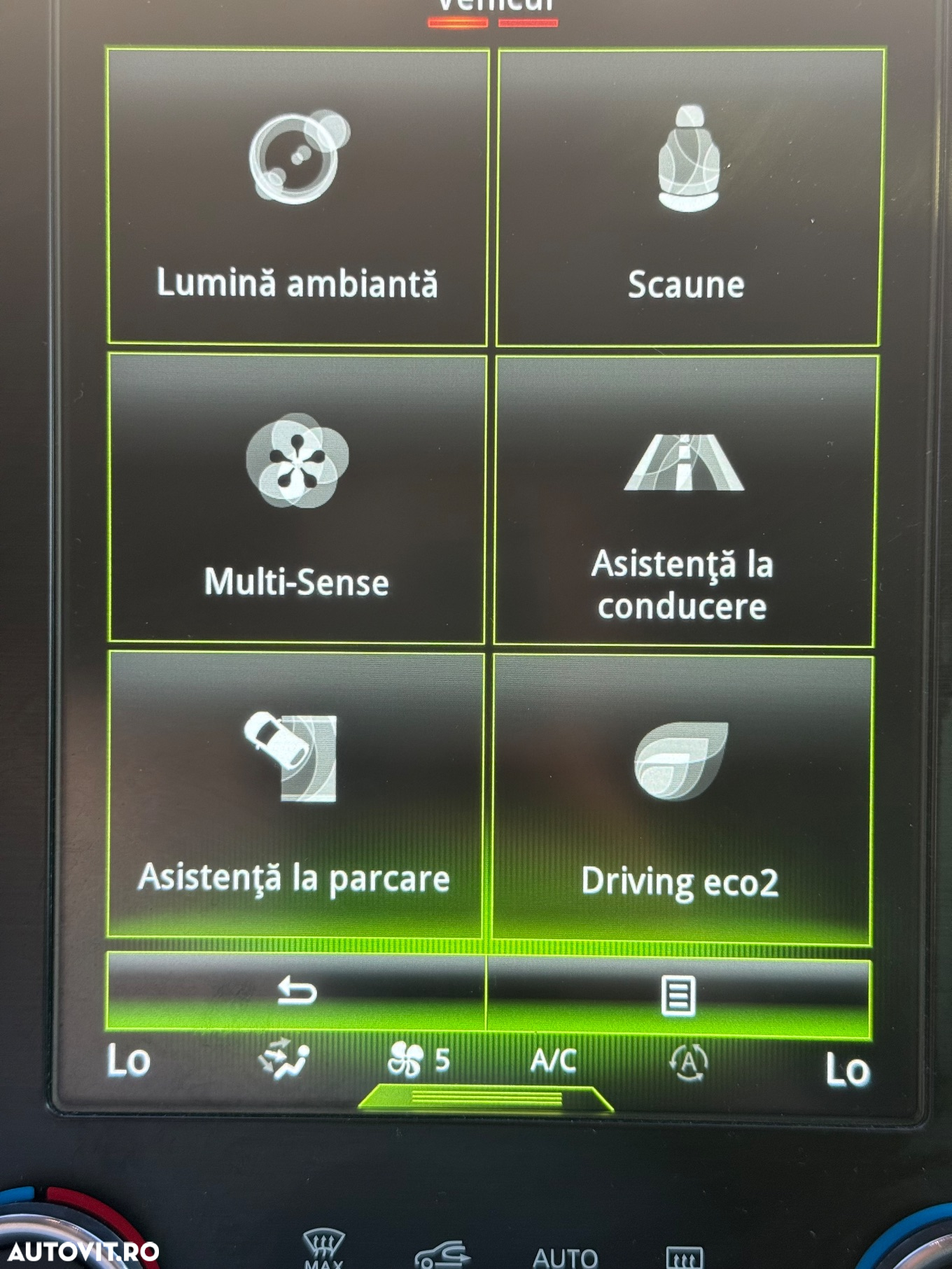 Renault Megane ENERGY dCi 110 EDC INTENS - 17