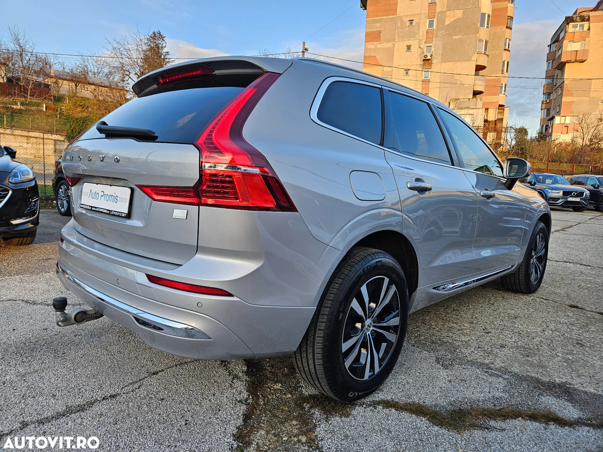 Volvo XC 60 T6 AWD Recharge Geartronic Inscription - 4