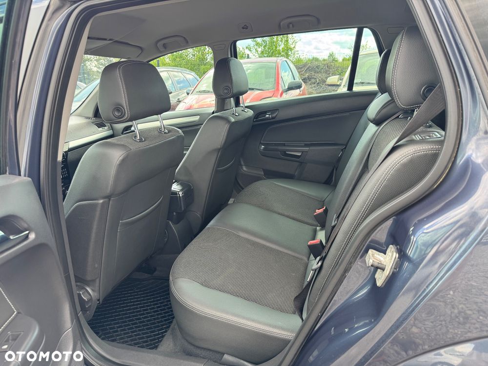 Opel Astra 1.6 Essentia EasyTronic - 17