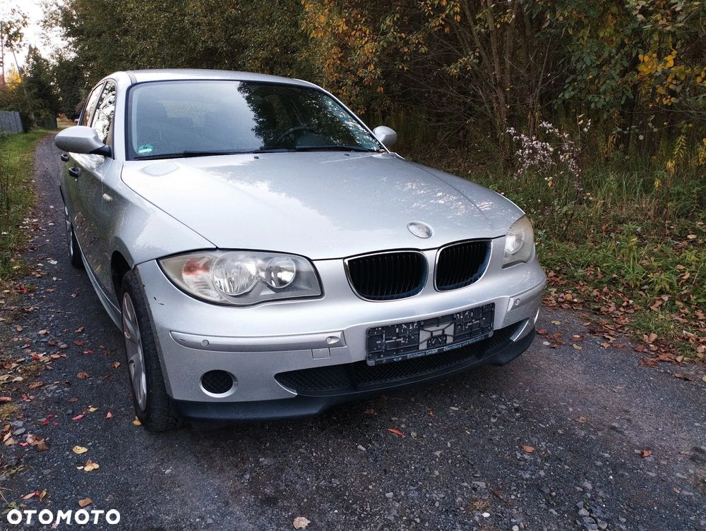 BMW Seria 1 116I 2007 photo 2