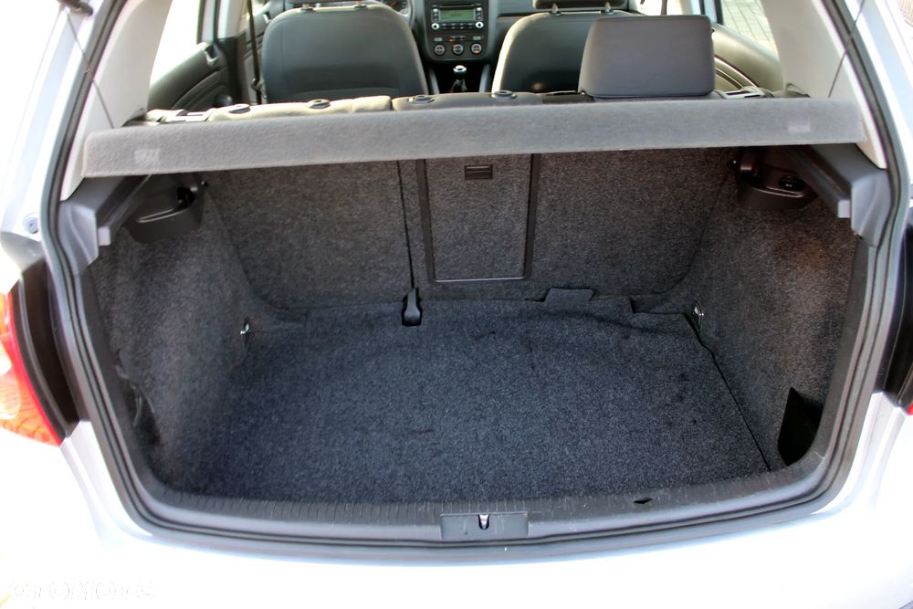 Volkswagen Golf - 17