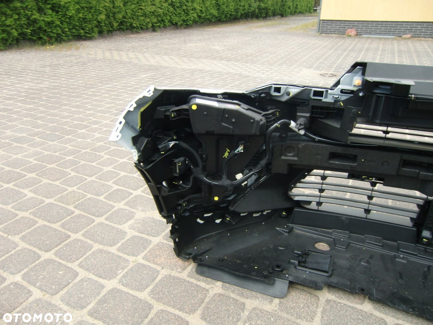 ZDERZAK RENAULT CAPTUR II E TECH 6XPDC - 9