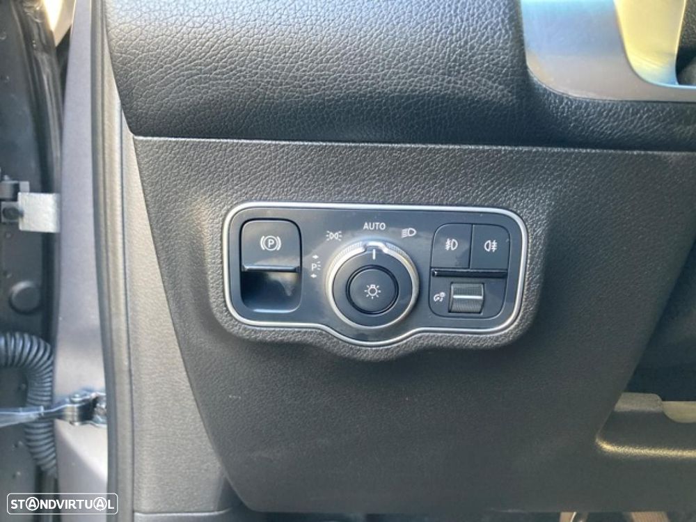 Mercedes-Benz GLB 220 d 8G-DCT Progressive - 19