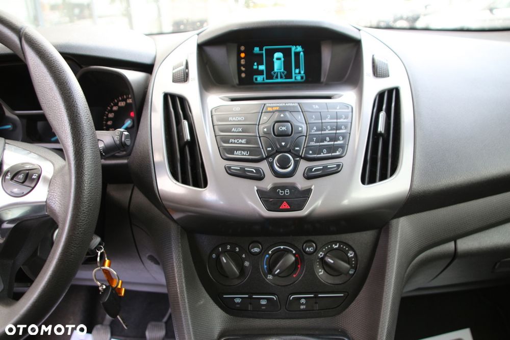 Ford Tourneo Connect Grand - 13