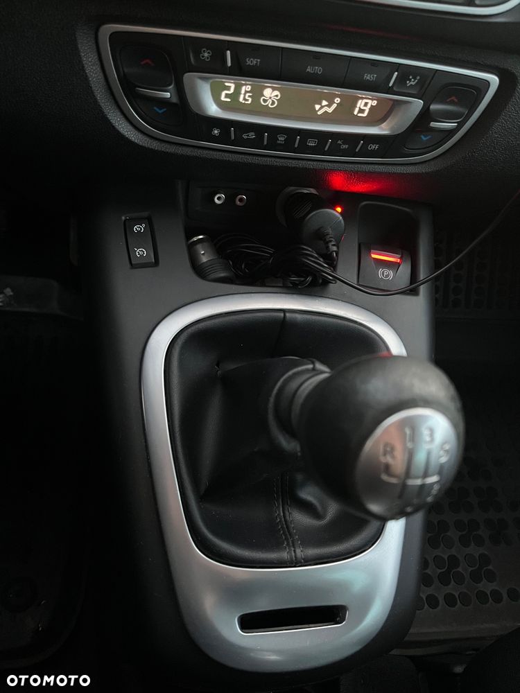 Renault Scenic - 20
