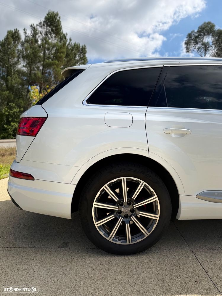 Audi Q7 3.0 TDI quattro S-line Tiptronic - 5