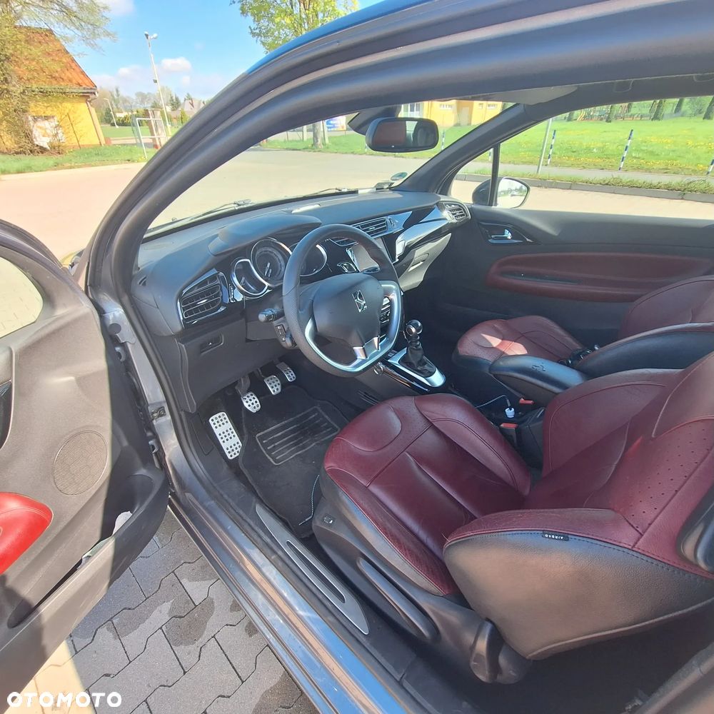 Citroën DS3 THP 155 SportChic - 3