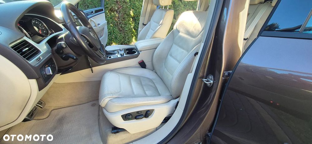 Volkswagen Touareg 3.0 V6 TDI BMT - 21