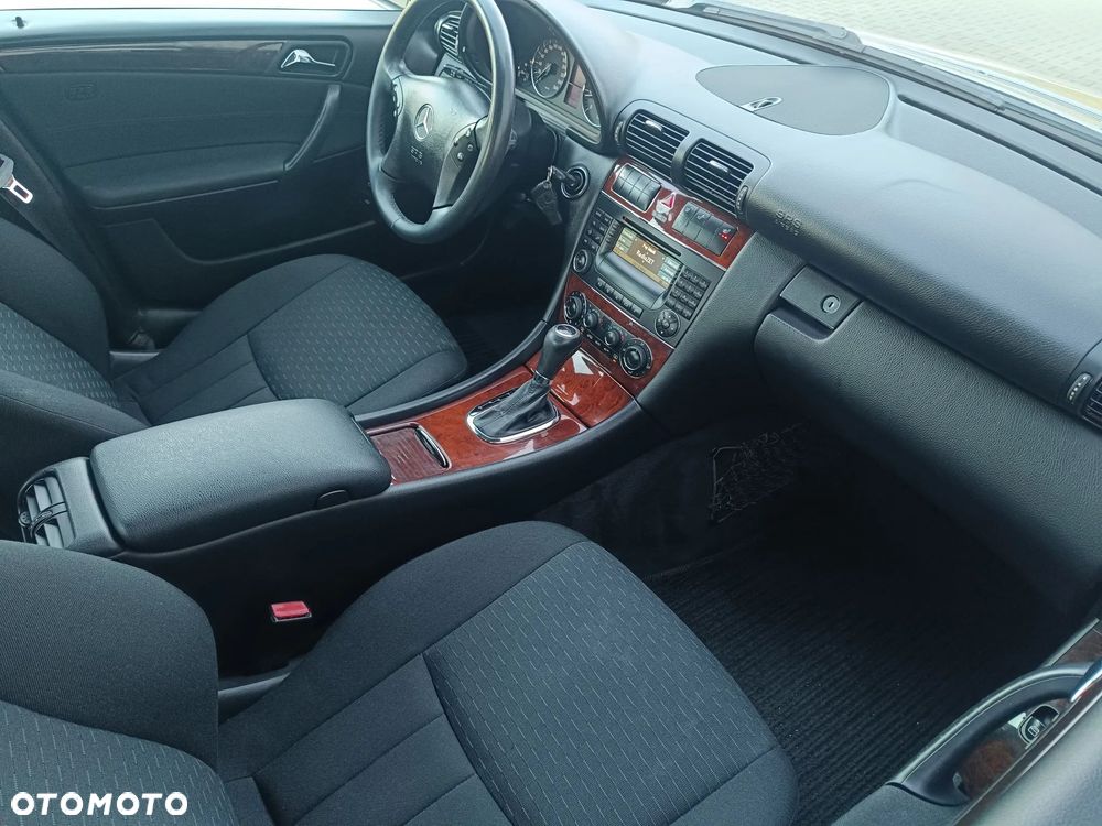 Mercedes-Benz Klasa C 200 Kompressor Automatik Elegance - 40