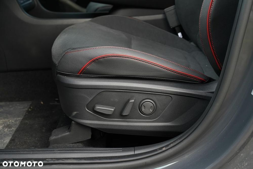 Hyundai Tucson 1.6 T-GDi 48V N-Line 2WD DCT - 11