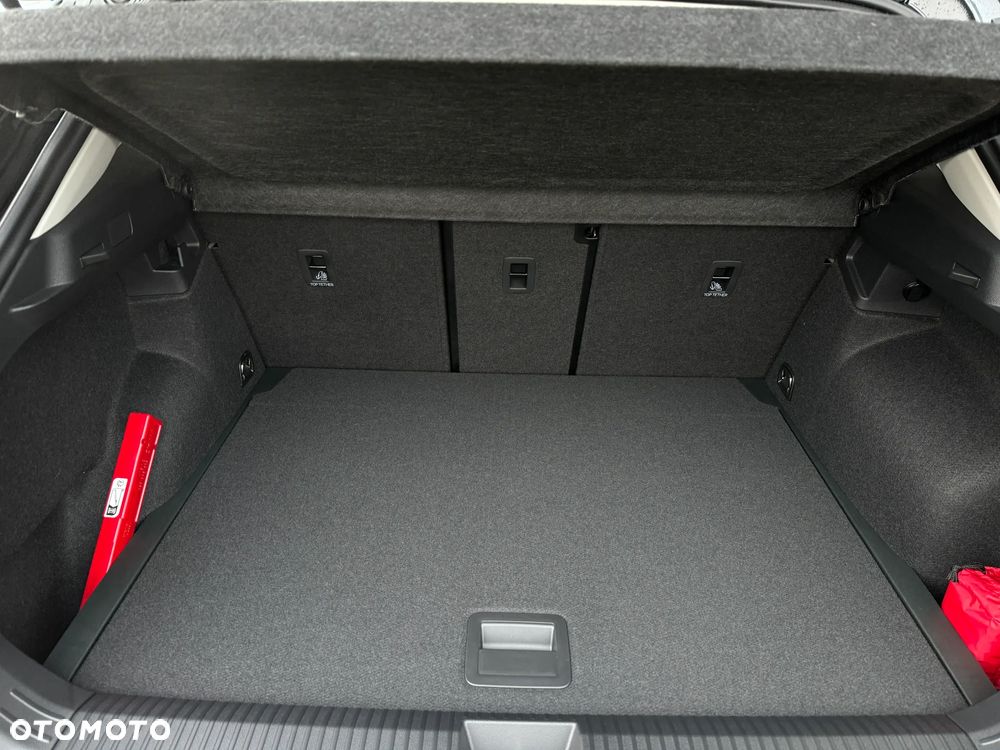 Volkswagen T-Roc - 11