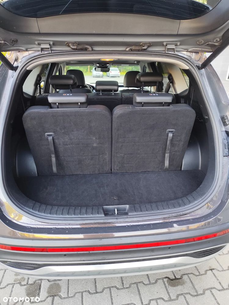 Hyundai Santa Fe 1.6 HEV 2WD SEVEN Signature - 7