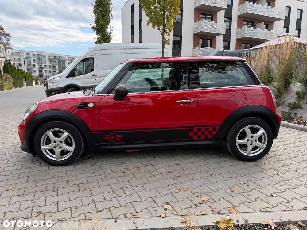 Mini One 2013 photo 3