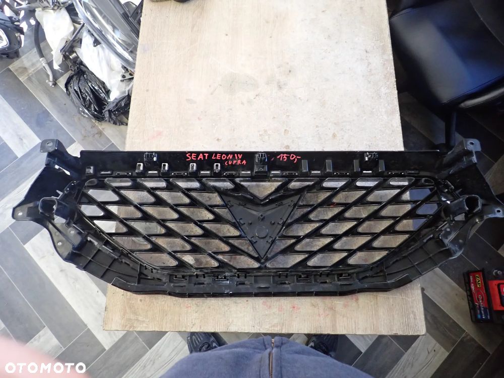 SEAT LEON IV CUPRA GRILL - 4