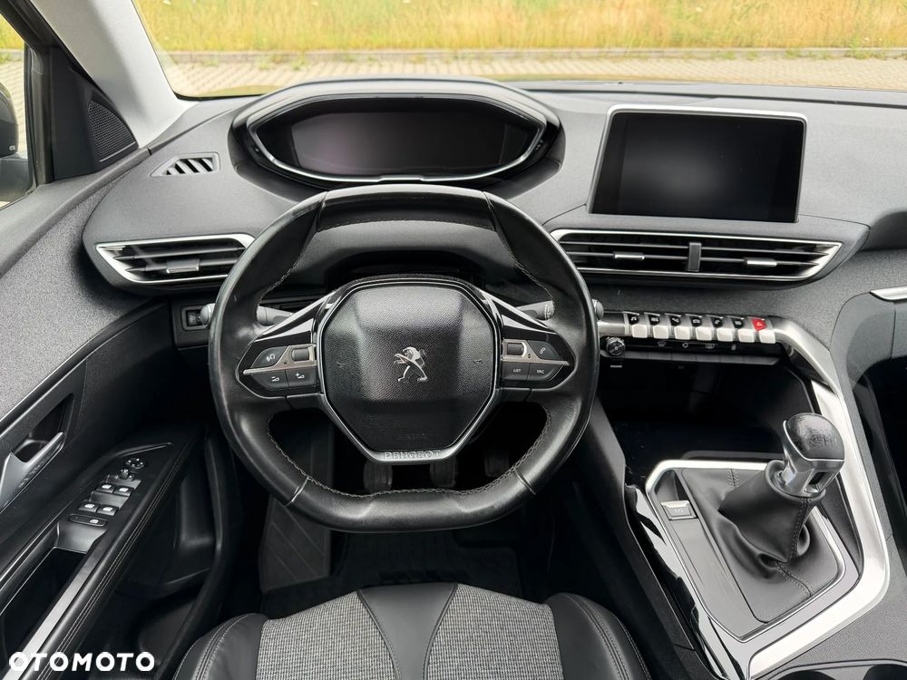 Peugeot 5008 BlueHDI 130 Allure Business-Paket - 21