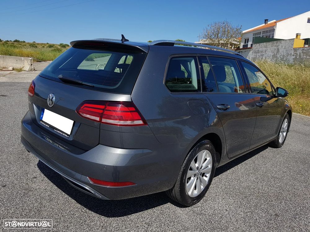 VW Golf Variant 1.6 TDi Confortline DSG - 10