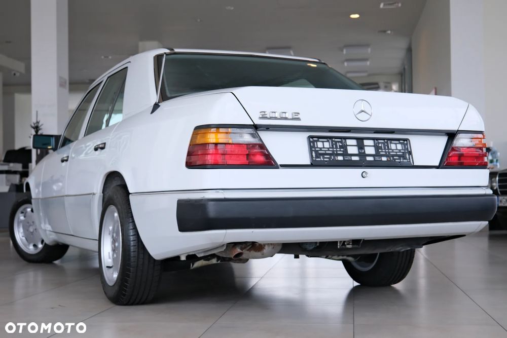 Mercedes-Benz W124 (1984-1993) - 15