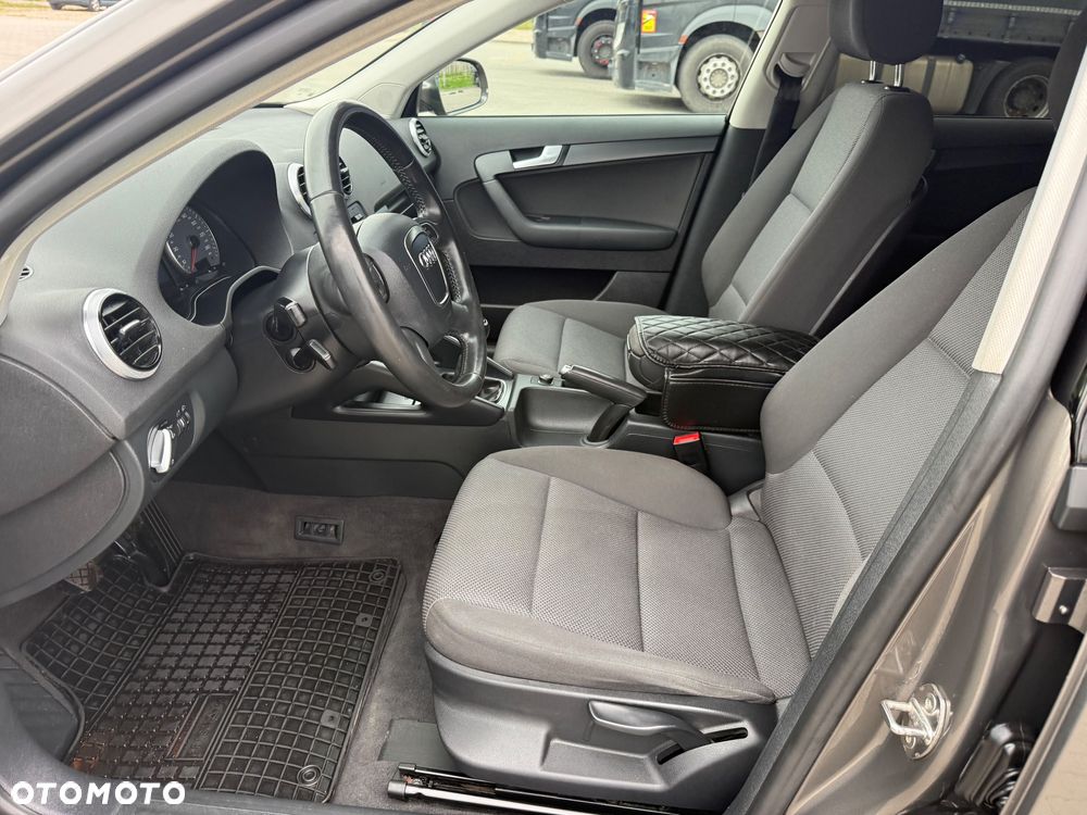 Audi A3 Sportback 1.6 TDI Attraction - 22
