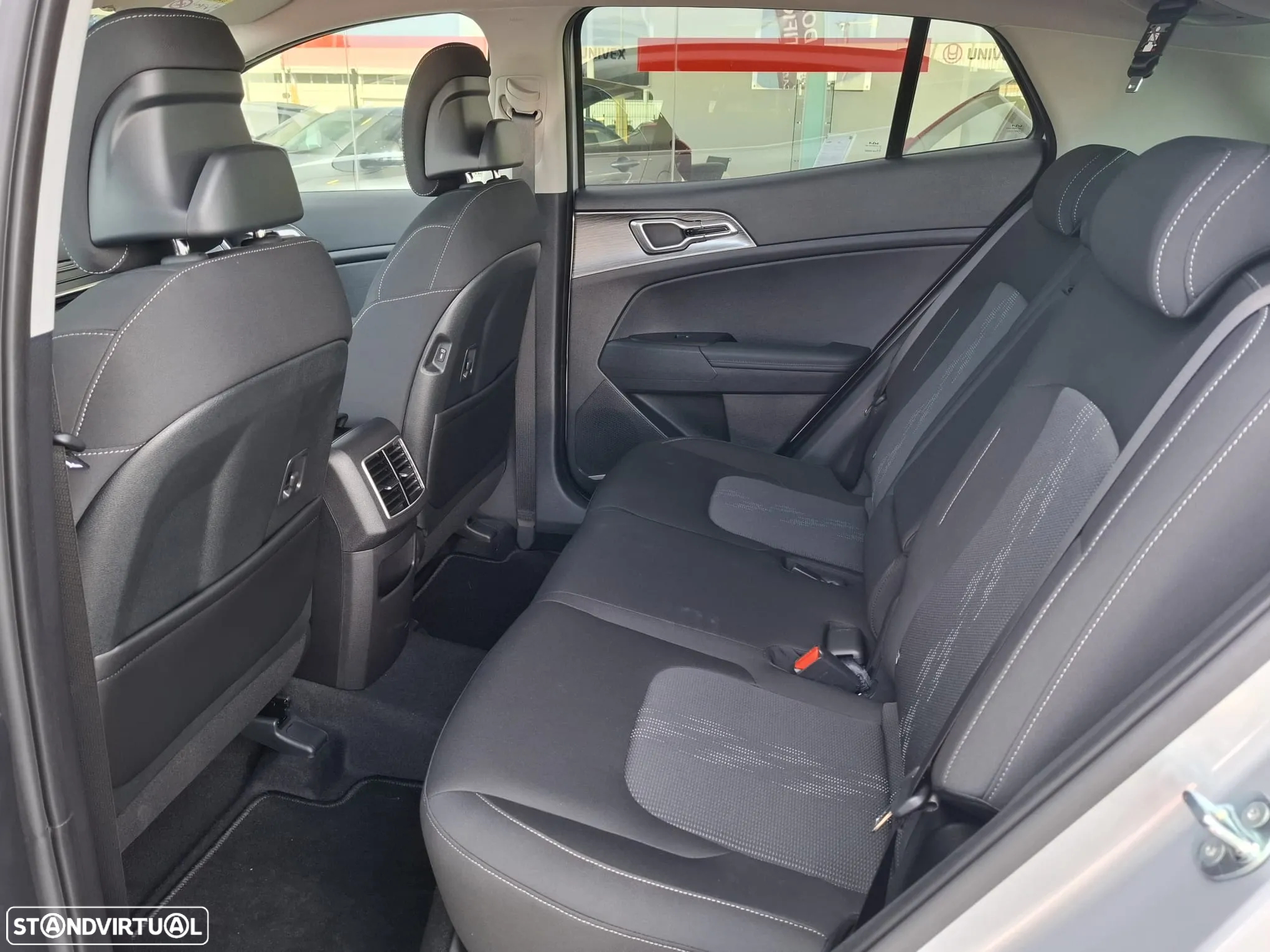 Kia Sportage 1.6 T-GDI Drive - 18
